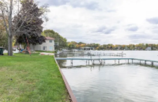 Lakefront Getaway Perfect for All Seasons Hotels in Twin Lakes