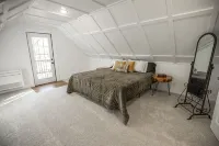 Guesthouse Getaway Hotels in McPherson County