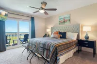 4Br Lakefront Townhome with Stunning Mille Lacs Lake Views in Onamia