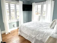 100 Steps to the Beach w/ Parking, Patios, Decks