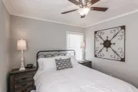 Cozy House in Gallatin City Limits