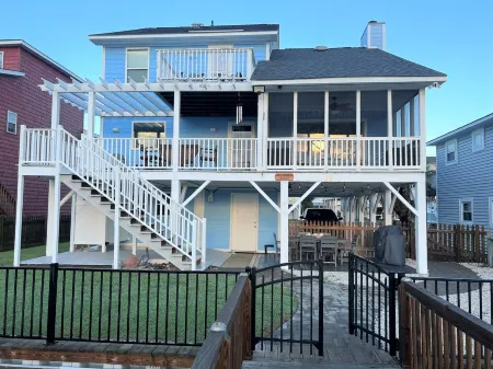 Anchor's Away- Canal House with Private Dock