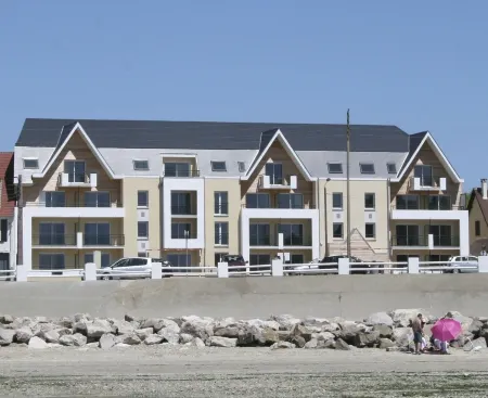 Apartment T2- Le CROTOY- Baie de SOMME- Vue mer -recent Отели в г. Ле Кротуа