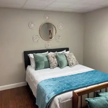 Retreat, Group Vacation, Reunion, Wedding Friendly with Amazing View. Sleeps 30