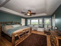 Lookout Point Cabin-Long Range Mt View-PAVED ROADS-Hot tub-Fire Pit-Dog friendly