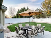 Clean, Comfy and Family Friendly Home (away from home) Hotels near Walmart Supercenter