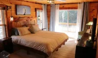 CompassCreekCabin - Luxury LogCabin on Rushing Creek