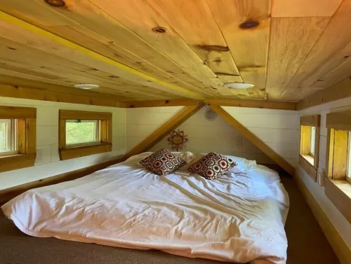 Sweet Suite Tiny House w/ Zen Vibes on Quiet Lake Hotels in Fallsburg