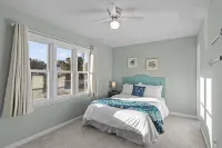 Sleeps 5! 2 Br, 2.5BA Townhome-Walk to Beach & Dining – Your Escape Awaits! Hotels near Publix Super Market at Egret Landing