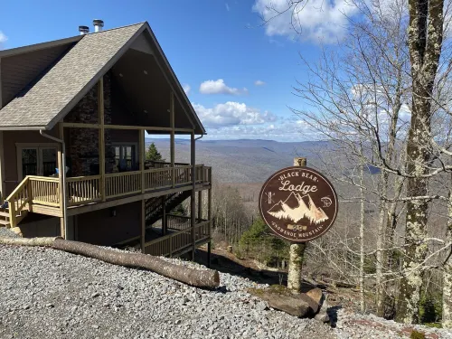 6Br Luxury Lodge • 300 ft to Cupp Run • Hot Tub Sunsets • 3 Decks & Views