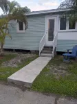 Tarpon Tavern at Glades Villas-One bedroom Apartment