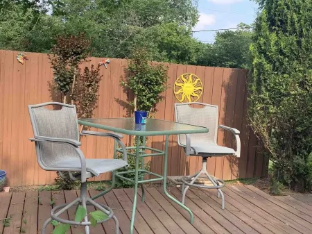 3 BR Walking Distance to ATT, Globe Life & Entertainment District Отели рядом с достопримечательностью «Университет Техас в Арлингтон»