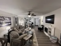 Lake Time Cottage Lake Milton Oh: Wifi, Smart TVs, Gas Fire Pit, Lake Toys, Hotel a Milton