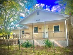 Newly Remodeled River Cabin close to Ft Leonard Wood