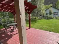 Spacious 3B/2BA house w/ fenced yard+mountain view Hotels in Hailey