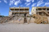 Paradise Found! Fabulous, Flexible, Beach Front Luxury! Hot Tub, Best Location!