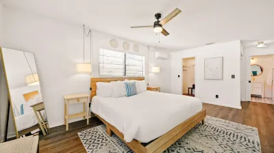 Cozy Coastal Home: Pool + Close to Beaches Hotels near Staples