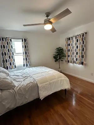 Charming 2-Bedroom House in Point Loma California with Garage and Outdoor Patio. Hotel a Misson Bay / Loma Heights