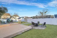 Completely Renovated Home in Old Town Bluffton Hotels near Kroger