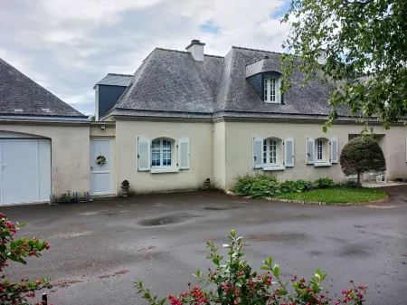 Cancale - Côte D'émeraude Отели рядом с достопримечательностью «CORD(e)»