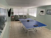 Super Comfy and modern with the extras!