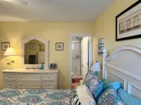 beautiful 3 bedroom 2 full bath within walking distance from the beach.