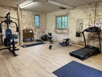 Luxury  Cottage in exceptional private grounds with private gym, table tennis