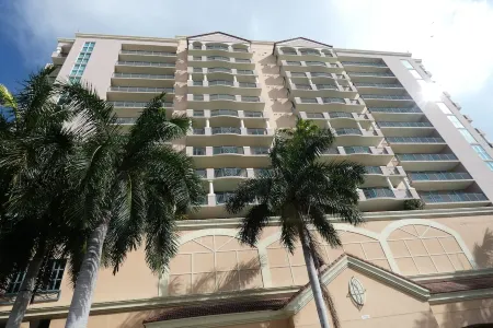 3BR Condo in Sunny Isles Beach