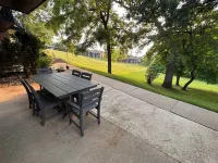 Relaxing Getaway/StepsToLake/Pool/Tennis near DT Lake Geneva