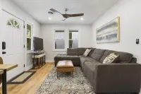 4 houses from the beach!  Belmar Rear West Cottage
