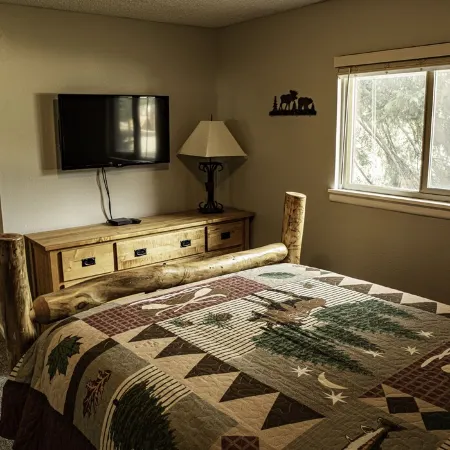 Newly renovated Winter Park condo on the Fraser River