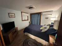 Close to everything and away from it all. Hotels in Knox County