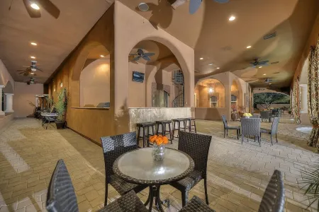 Perfect Vacation Rental. Chaufered Escalade ESV Available for SuperBowl & Golf