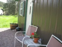 Great Quiet Location! Close to all the Attractions!