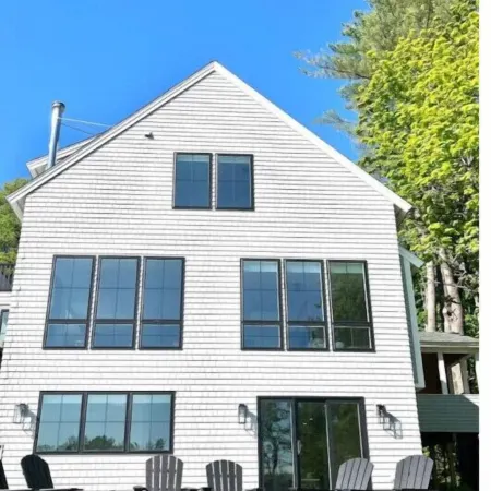 4BD 4.5BA Pet-Friendly Riverfront Home