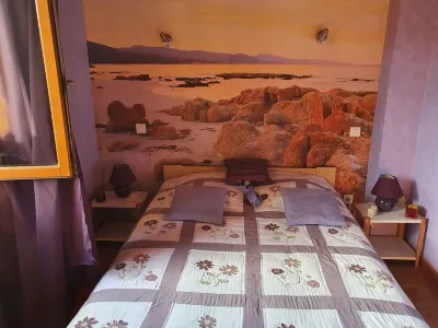 2 Bedroom Private Vacation Home in Carla-De-Roquefort
