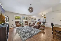 NEW! Park Meadow. Near St. Luke’s, Clean 4 bedroom, 2 bathroom.