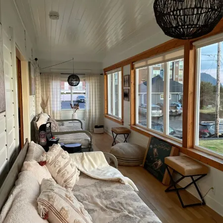 Seaside Beachfront Home on Prom