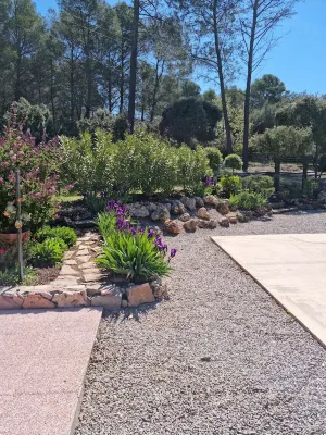 In the heart of 4600m2 of oaks, quiet: swimming pool, tennis, pétanque, private - Pools