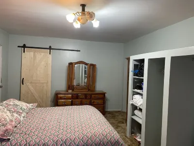 Red rock adventures await from this comfortable four corners home. Hotels near 16 Room Cliff House