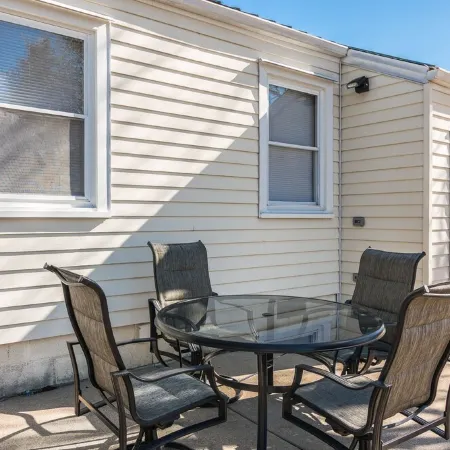 Cozy House in Gallatin City Limits