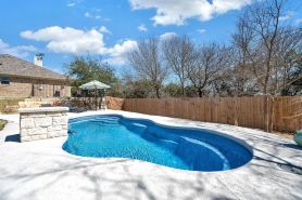 Lake Access - Private Pool - 2 Acres Retreat