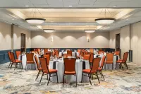 DoubleTree by Hilton Hartford - Bradley Airport Hotels in Windsor Locks