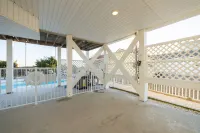 🌊 Luxe Oceanfront Escape 4BR + Private Pool & Stunning Views