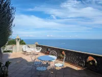 Perfect destination for families and friends, nestled between seas and mountains فنادق في Praiano