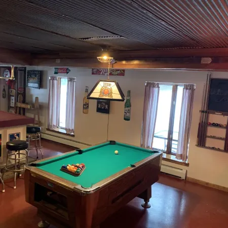 Warm Secluded Adirondack Chalet with Game Room and Bar/Lounge