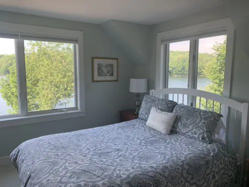Spectacular Waterfront Home on the Maine Coast!