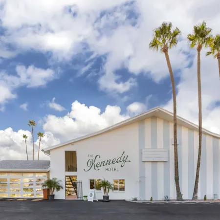 The Kennedy Tucson, SureStay Collection by Best Western Отели в г. Таксон