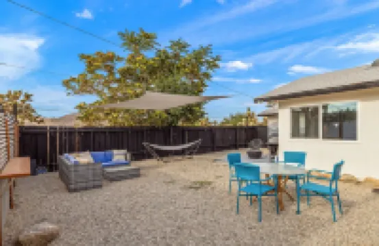 Casa Mestiza- Spacious with Fire Pit, Near Town