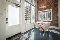 Beautiful & Extra Large Loft with 2 King Suites